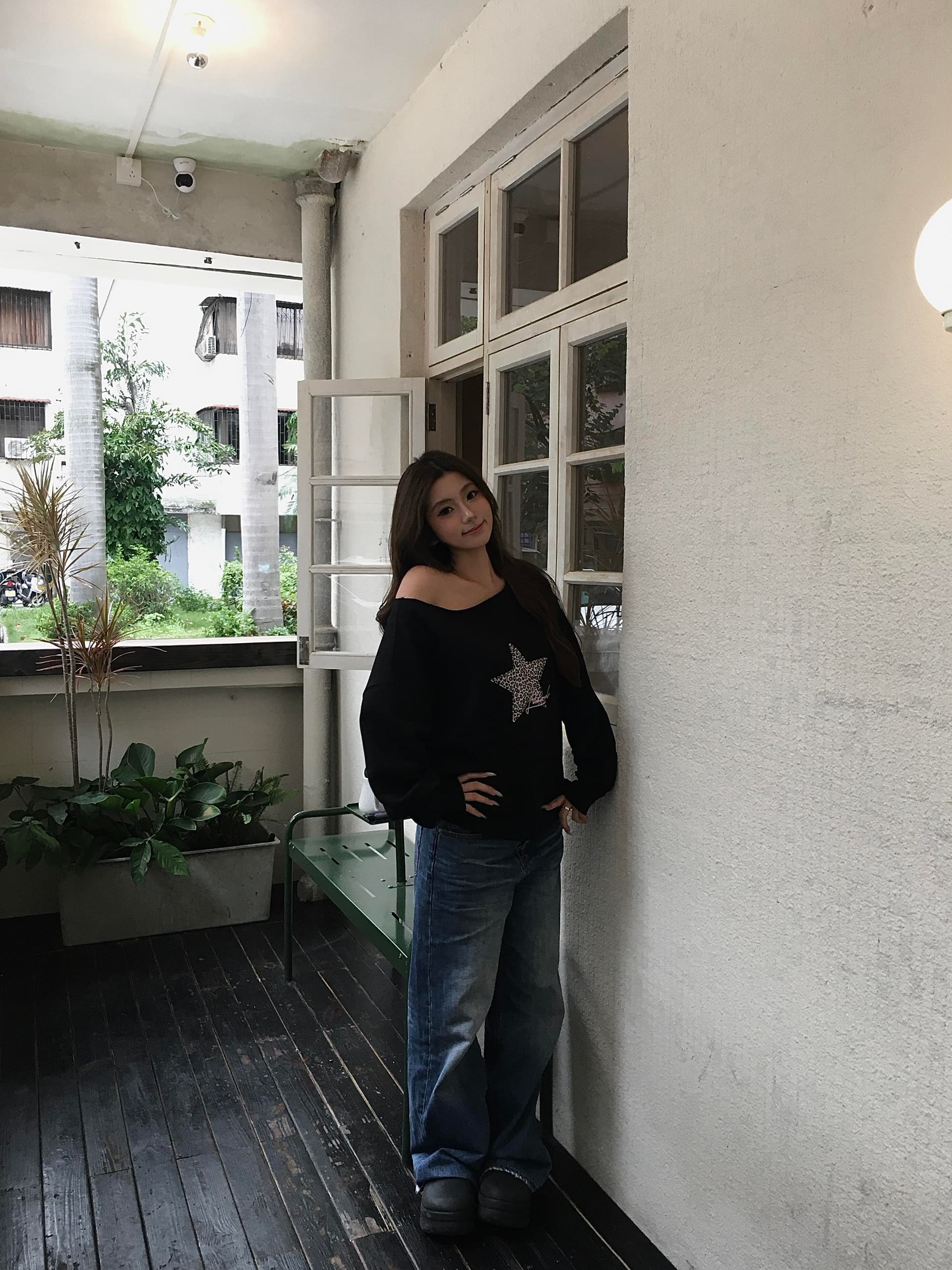 2026 가을 겨울 새로운 비스듬한 어깨 별 레오파드 무늬 긴팔 핫걸 후드티 여자 조수 브랜드 상세 이미지 2