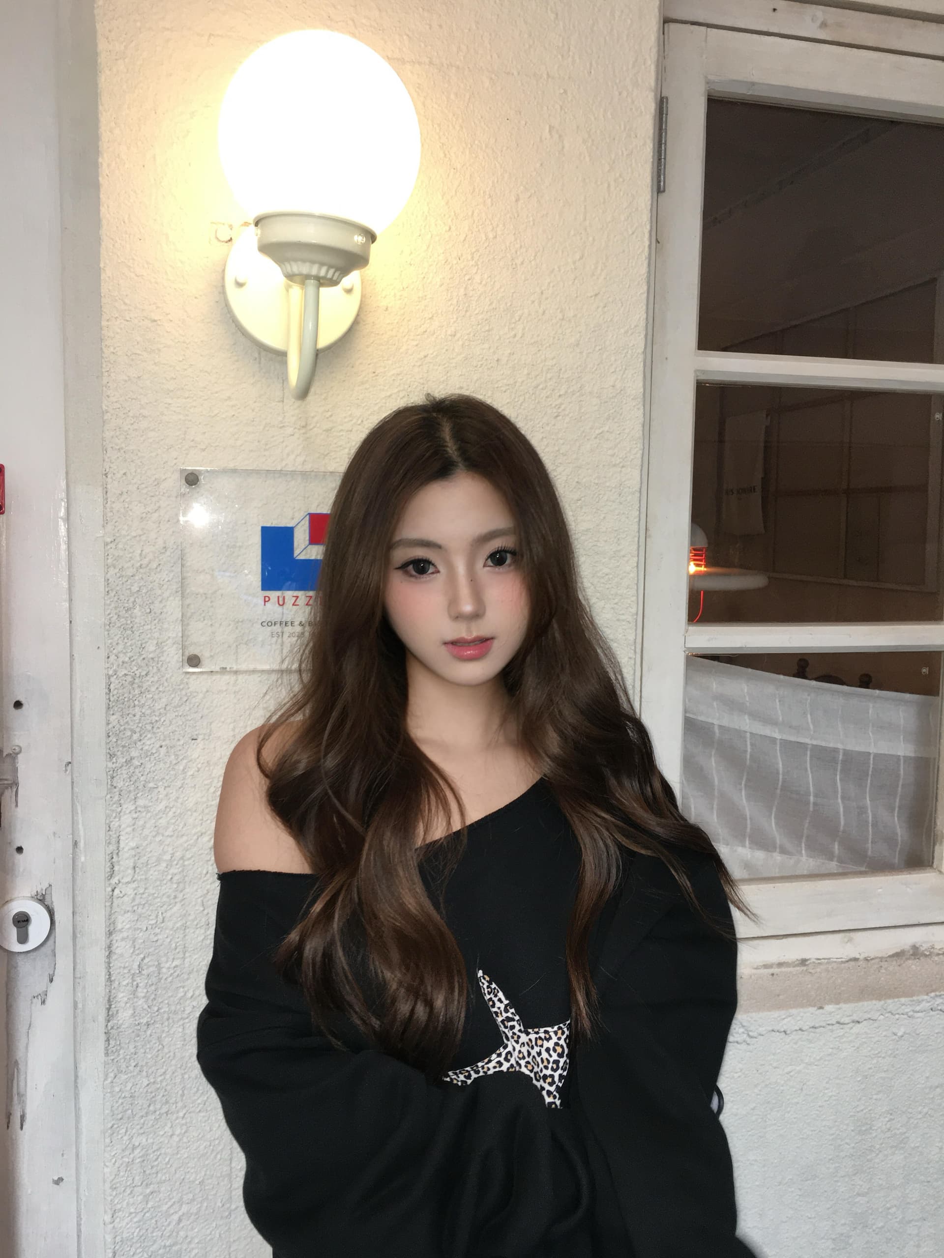 2026 가을 겨울 새로운 비스듬한 어깨 별 레오파드 무늬 긴팔 핫걸 후드티 여자 조수 브랜드 상세 이미지 5