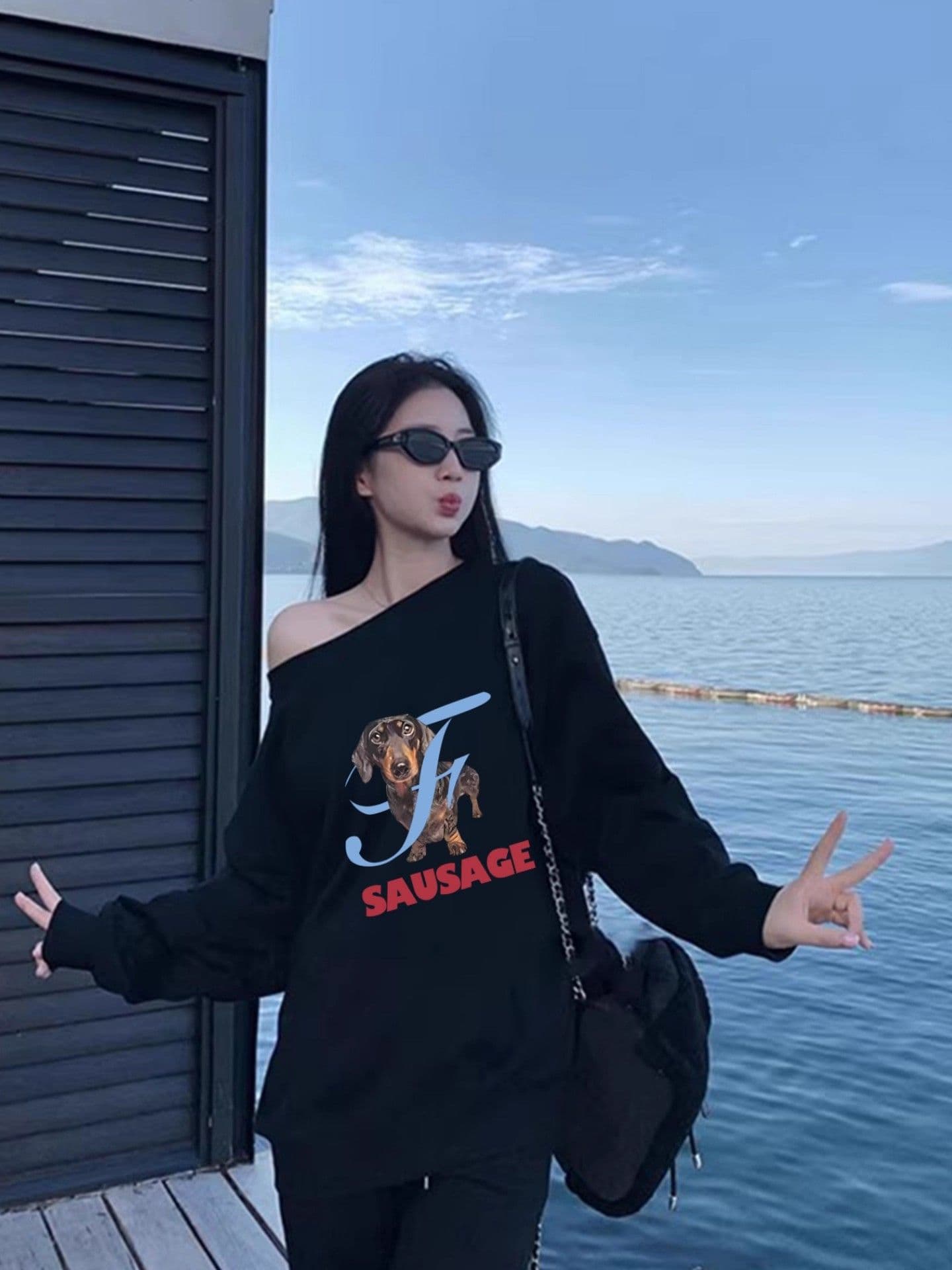 아메리칸 레트로 핫걸 비스듬한 칼라 만화 개 프린트 후드티 여성 2026 새로운 오프숄더 루즈핏 다용도 트렌디 맨위 이미지 2