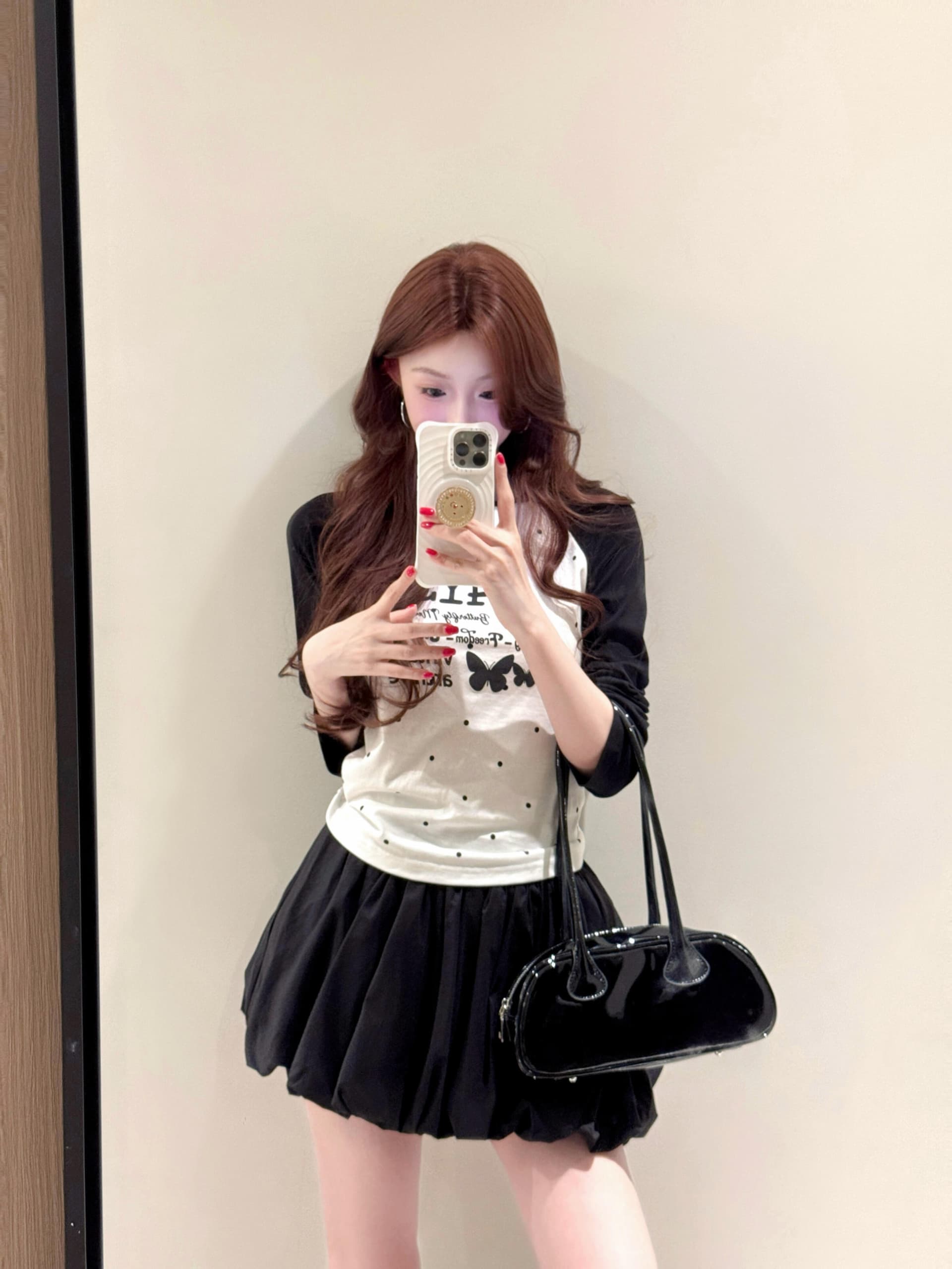 한 부서 빛 아시아 인 바람 도트 무늬 삽입 어깨 긴팔 여성 가을 캐주얼 다용도 만나는 얇은 스타일 티셔츠 핫걸 y2k 맨위 트렌디 상세 이미지 2