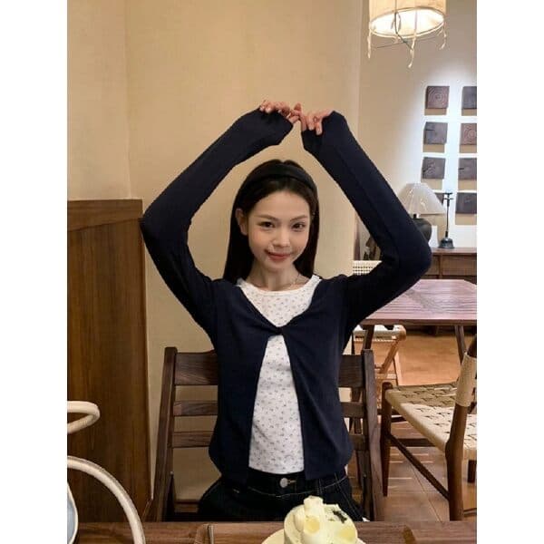 블루 꽃무늬 페이크 레이어드 긴팔 티셔츠 여성 이른 가을 새로운 몸매 가꾸기 인사이드 가져 가라. 기본 셔츠 싱글 착용 맨위 이미지 3