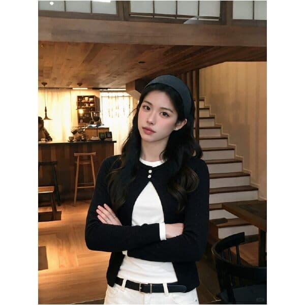 한 부서 페이크 레이어드 배색 긴팔 티셔츠 여성 가을 디자인 센스 작은 대중 몸매 가꾸기 슬림해 보이는 맨위 이미지 2