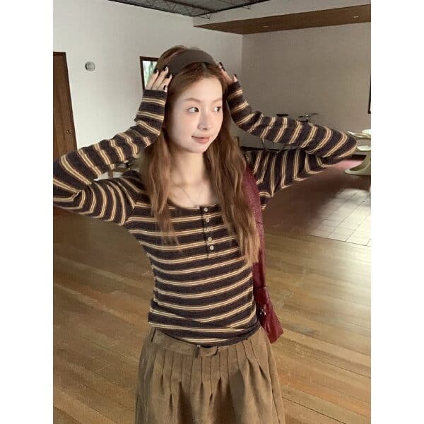 레트로 커피 색상 스트라이프 긴팔 티셔츠 여성 가을 몸매 가꾸기 슬림해 보이는 인사이드 가져 가라. 기본 셔츠 광장 칼라 맨위