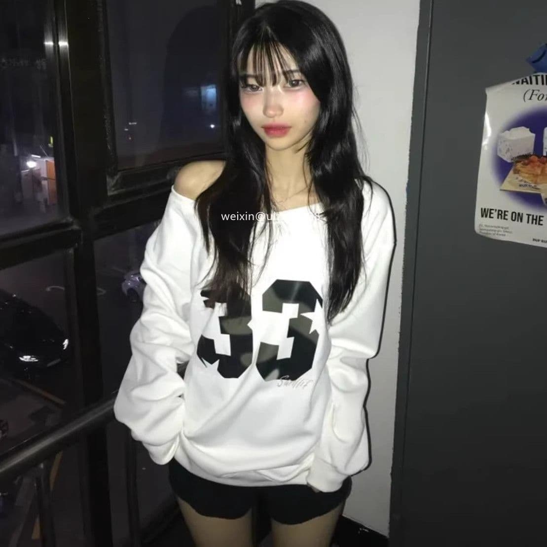 프린트 카모플라주 오프숄더 풀오버 스웨트셔츠 비스듬한 어깨 핫걸 맨위 상세 이미지 4