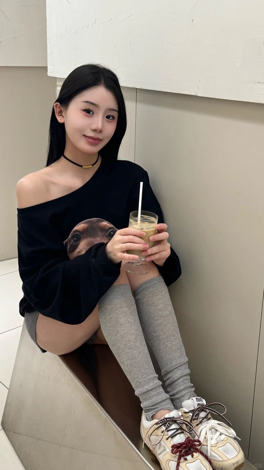 아메리칸 만화 레트로 비스듬한 어깨 긴팔 티셔츠 여성 2026 새로운 가을 새로운 루즈핏 맨위 트렌디 상세 이미지 2