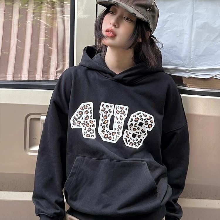 가을 겨울철 레오파드 무늬 알파벳 프린트 국가 트렌디 커플 섹션 남녀 루즈핏 맨위 까마귀
