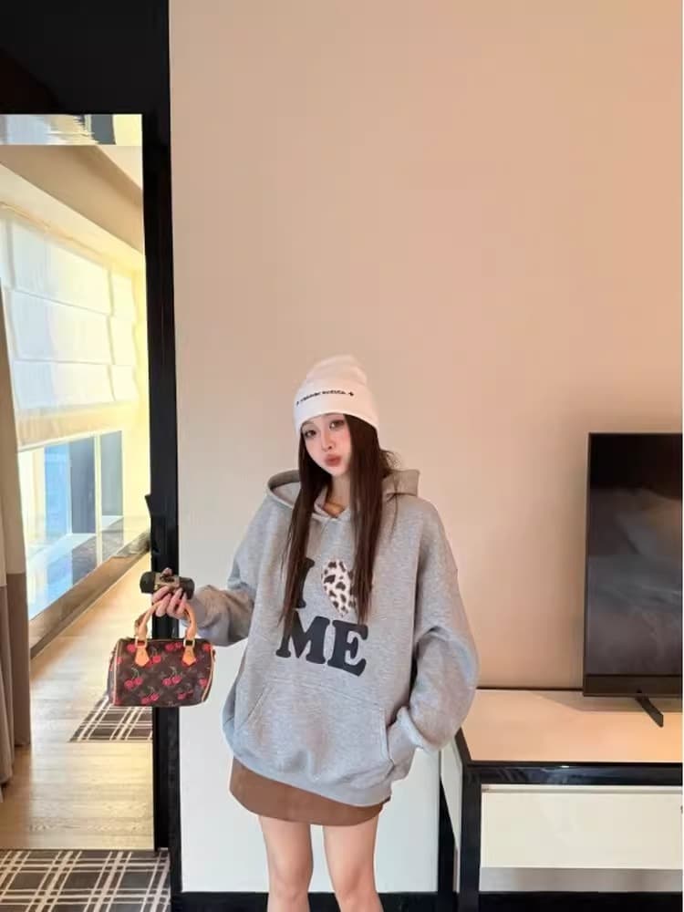 아메리칸 레트로 느긋한 바람 알파벳 프린트 레오파드 무늬 하트 후드 티 스웨터 여성 봄 가을 새로운 루즈핏 슬림해 보이는 모자 셔츠 상세 이미지 2