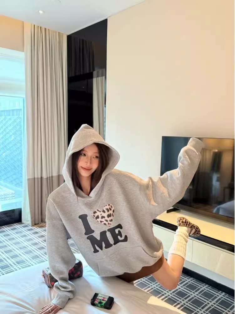 아메리칸 레트로 느긋한 바람 알파벳 프린트 레오파드 무늬 하트 후드 티 스웨터 여성 봄 가을 새로운 루즈핏 슬림해 보이는 모자 셔츠 상세 이미지 4