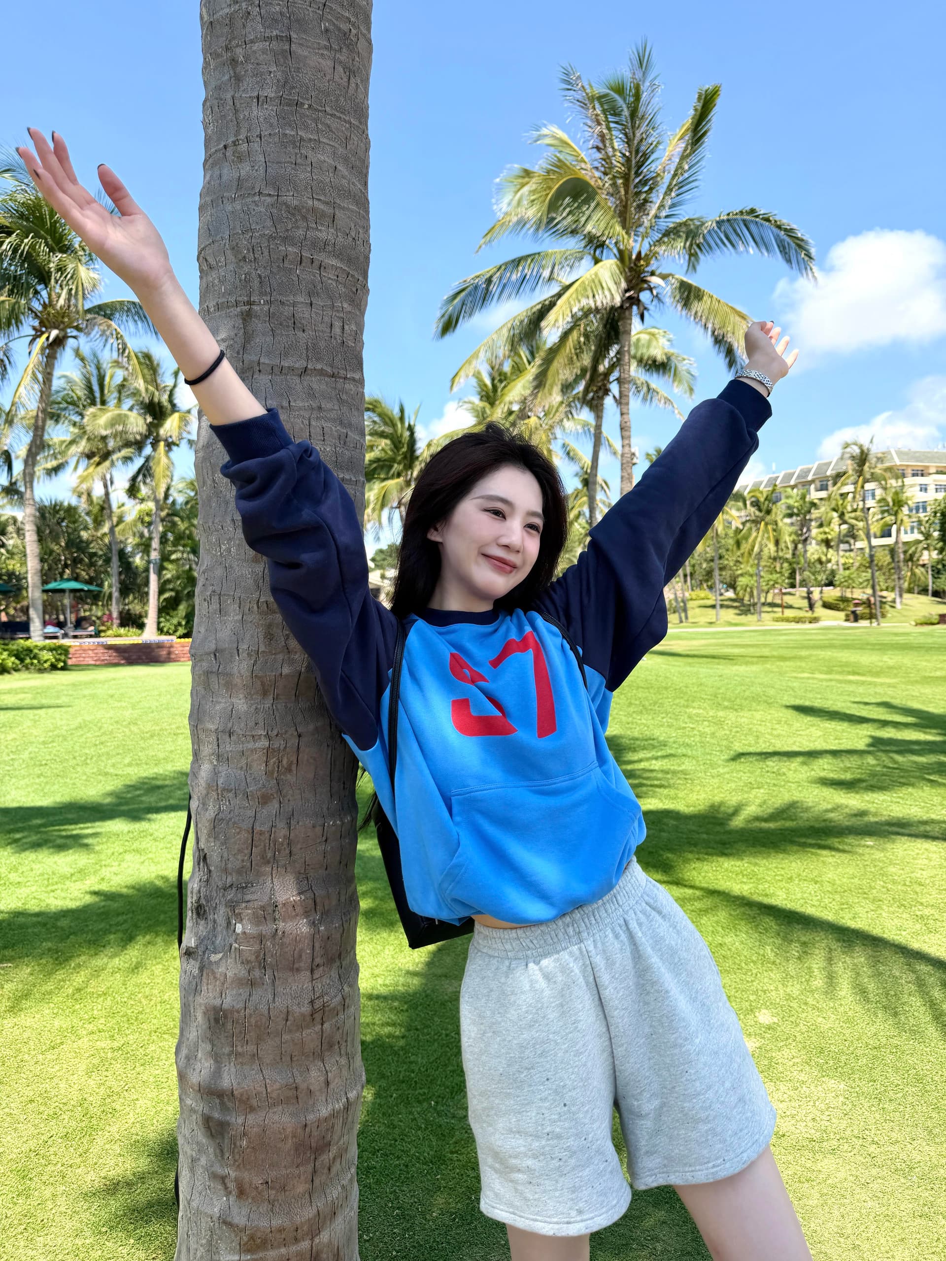 아메리칸 레트로 배색 삽입 어깨 작은 키 후드티 여성 가을 루즈핏 풀오버 숫자 프린트 쇼트 스타일 긴팔 맨위 상세 이미지 1