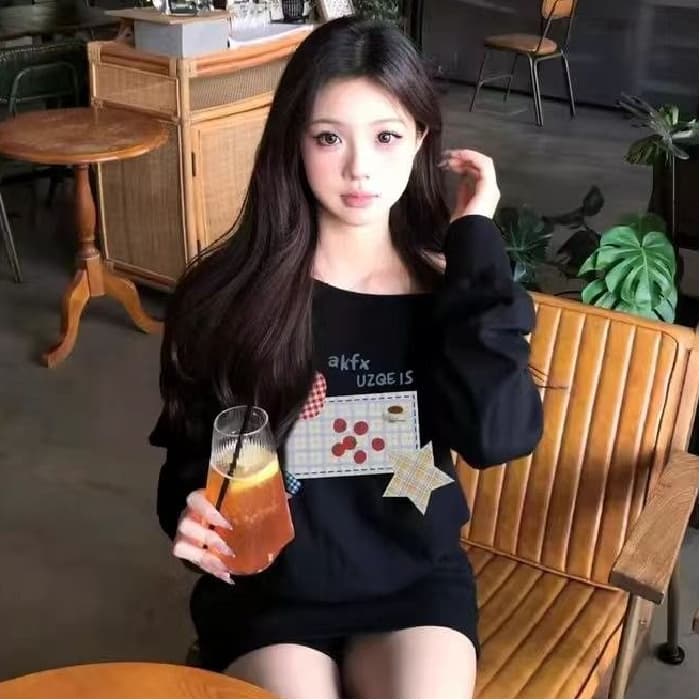 달콤함 작은 청신 비스듬한 어깨 슬립 긴팔 티셔츠 여성 이른 가을 새로운 패치워크 배색 오프숄더 맨위 상세 이미지 1