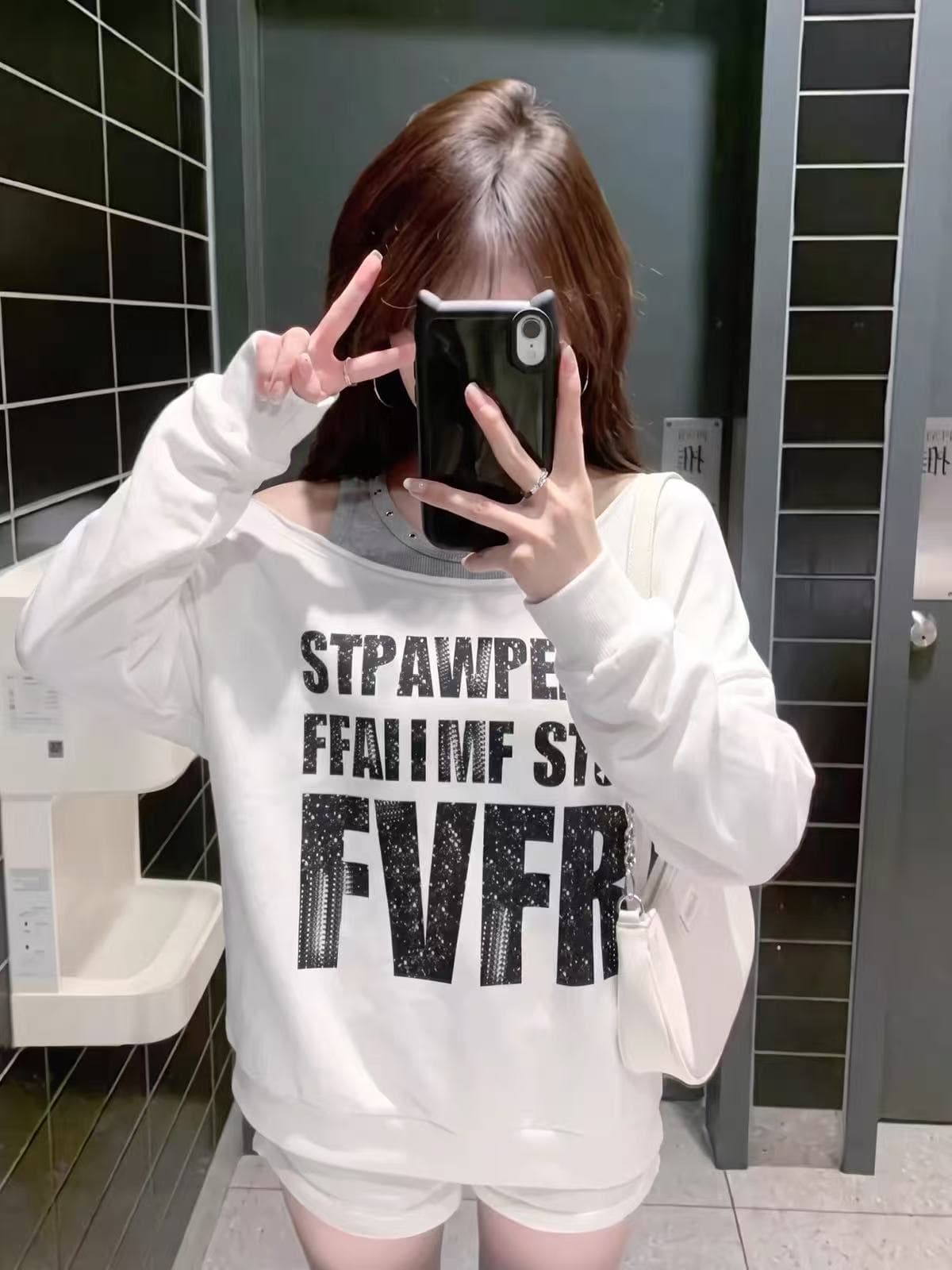아메리칸 레트로 페이크 레이어드 비스듬한 어깨 후드티 여성 가을 새로운 루즈핏 작은 대중 디자인 다용도 상세 이미지 3