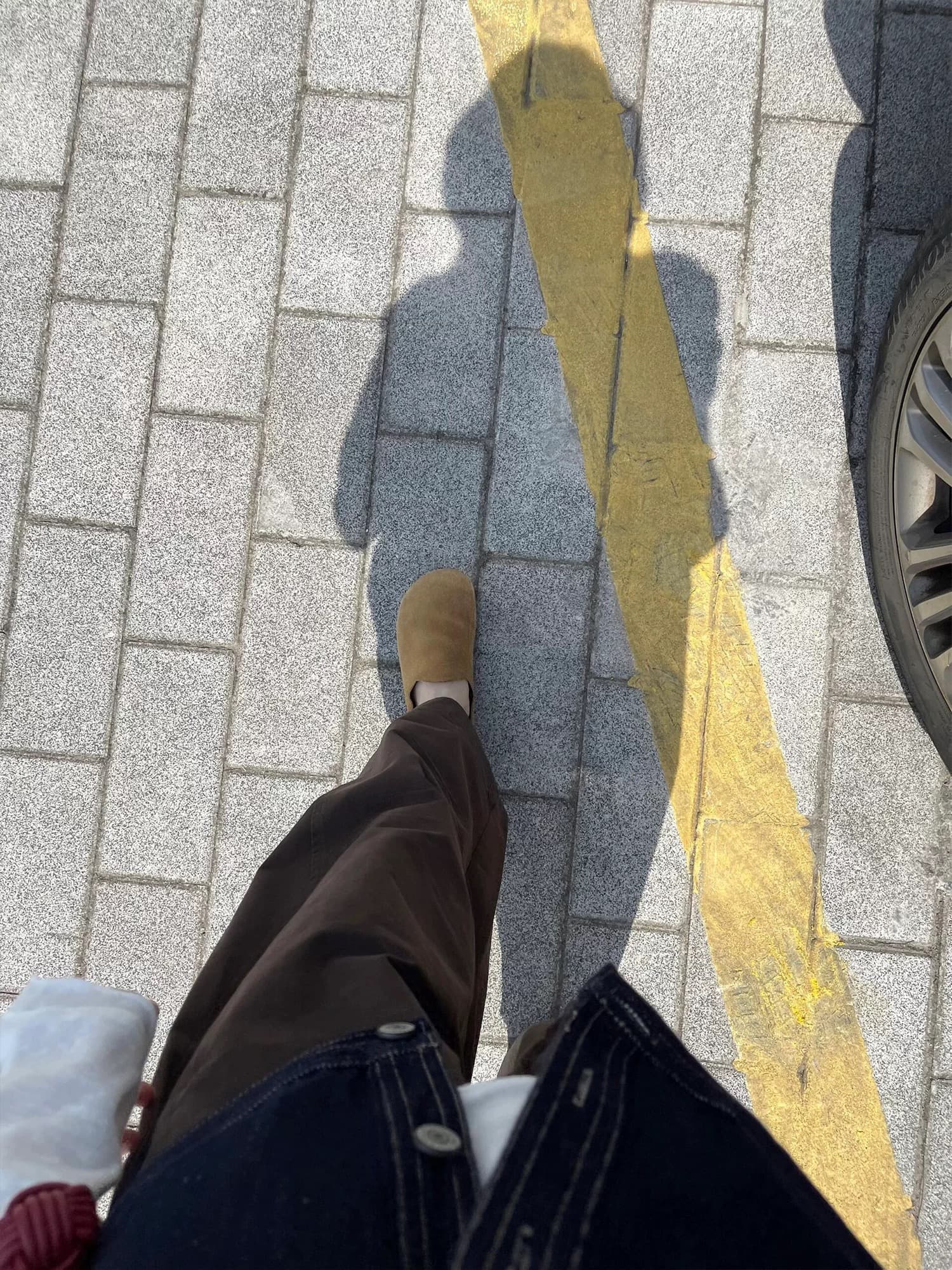 원본 추천 레트로 커피 색상 마이크로 모통이 칼 캐주얼 바지 여성 이른 가을 허리밴드 슬림해 보이는 루즈핏 숨기기 고기 풍선 바지 상세 이미지 4
