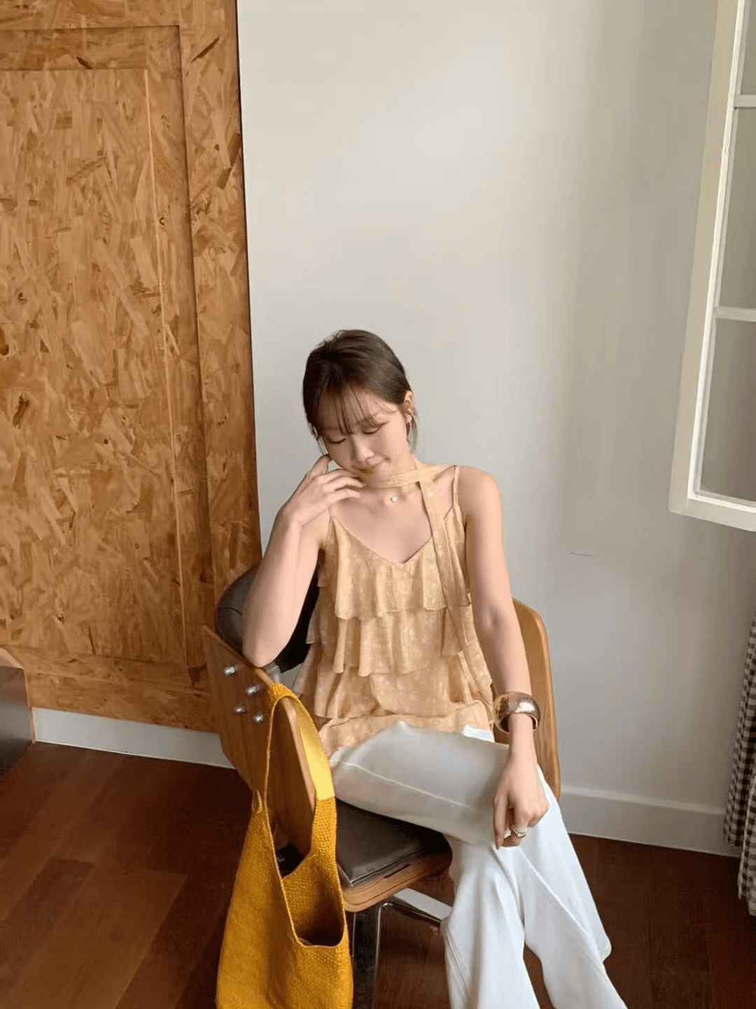 프랑스식 꽃무늬 프릴 케이크 층 캐미솔 여행 휴가 바람 섹시함 슬림해 보이는 아름다운 쉬폰 톱 이미지 4