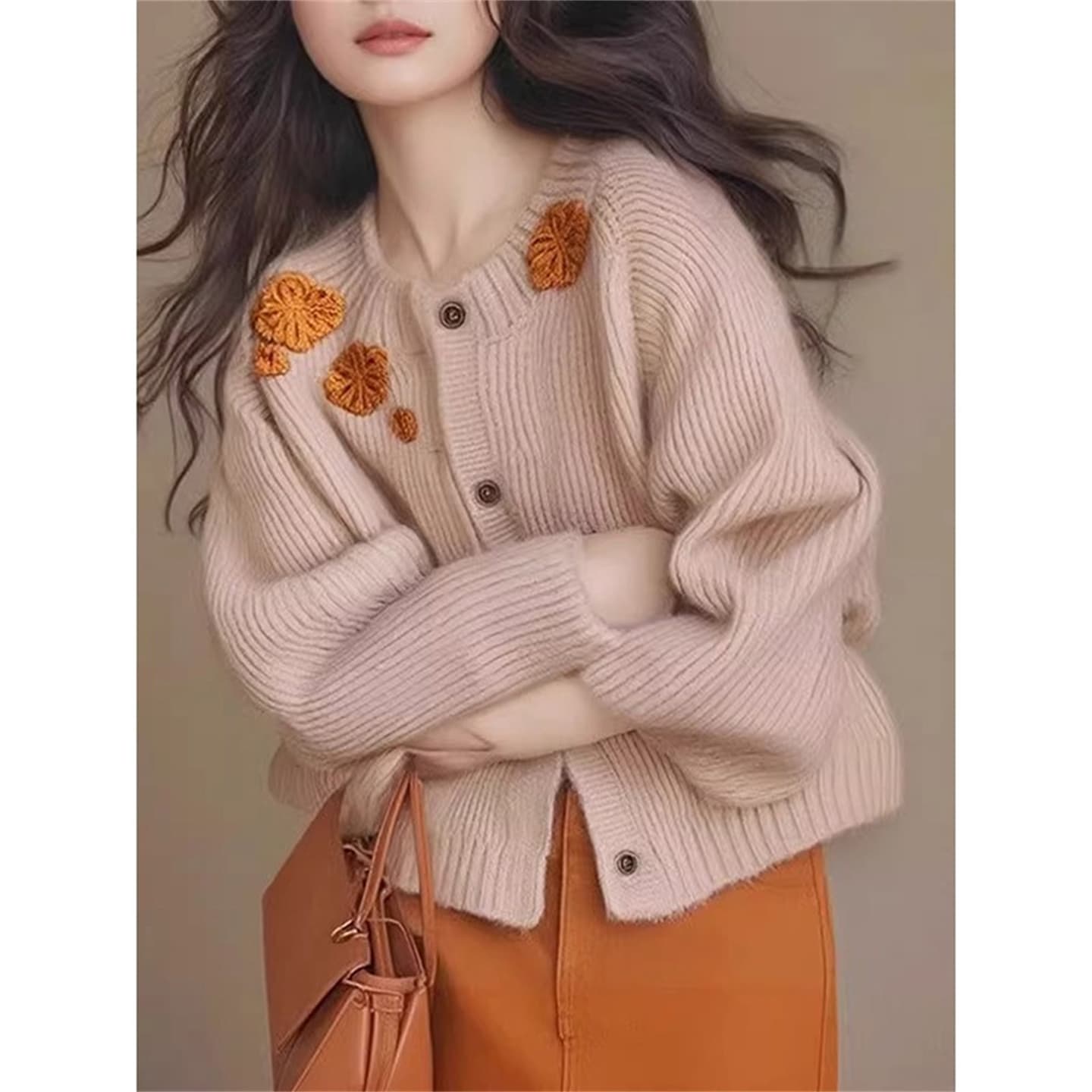 2026 년 봄 가을 새로운 느긋한 바람 스웨터 니트 오픈 가디건 무거운 작업 디자인 센스 자수 꽃 외국 가스 재킷 이미지 3