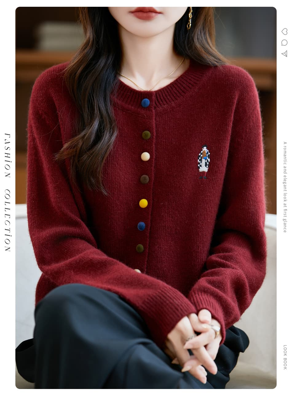 2026 가을 겨울 새로운 너구리 플러시 자수 오픈 가디건 여성 라운드 넥 루즈핏 긴팔 색상 버클 니트 스웨터 코트 맨위 상세 이미지 17