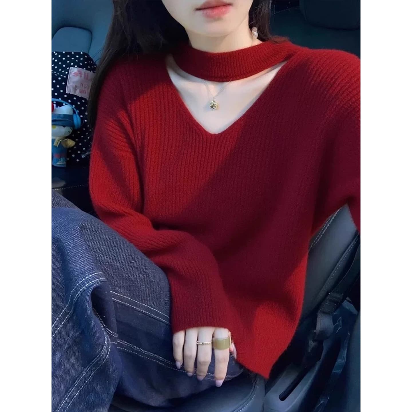 신년 크리스마스 빨간색 행침 목 V넥 스웨터 여자 가을 겨울 프랑스식 느긋한 고급 센스 너구리 플러시 니트 스웨터 외출용 이미지 5