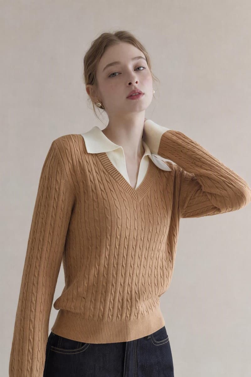 실사 2026 가을 새로운 오래된 돈 바람 몸매 가꾸기 슬림해 보이는 배색 POLO 칼라 페이크 레이어드 꽈배기 니트 스웨터 여성 상세 이미지 7