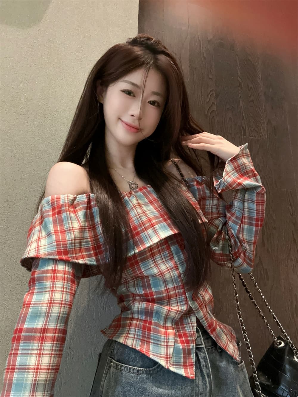가을 빅 사이즈 여성 의류 프릴 체크무늬 셔츠 보트넥 오프숄더 나팔 소매 새로운 슬림해 보이는 쇼트 스타일 핫걸 여성 상세 이미지 8