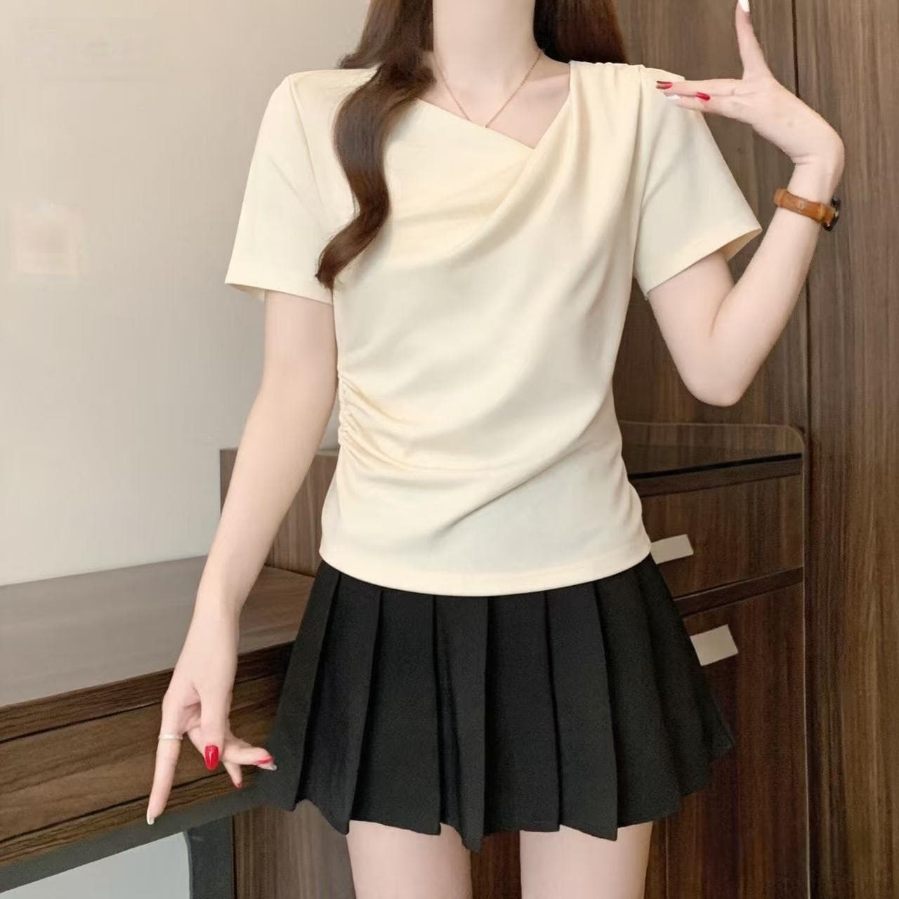 빅 사이즈 여성 의류 여름 새로운 순수한 욕망 바람 비스듬한 칼라 오프숄더 티셔츠 작은 대중 루즈핏 디자인 센스 반팔 다용도 맨위 이미지 2