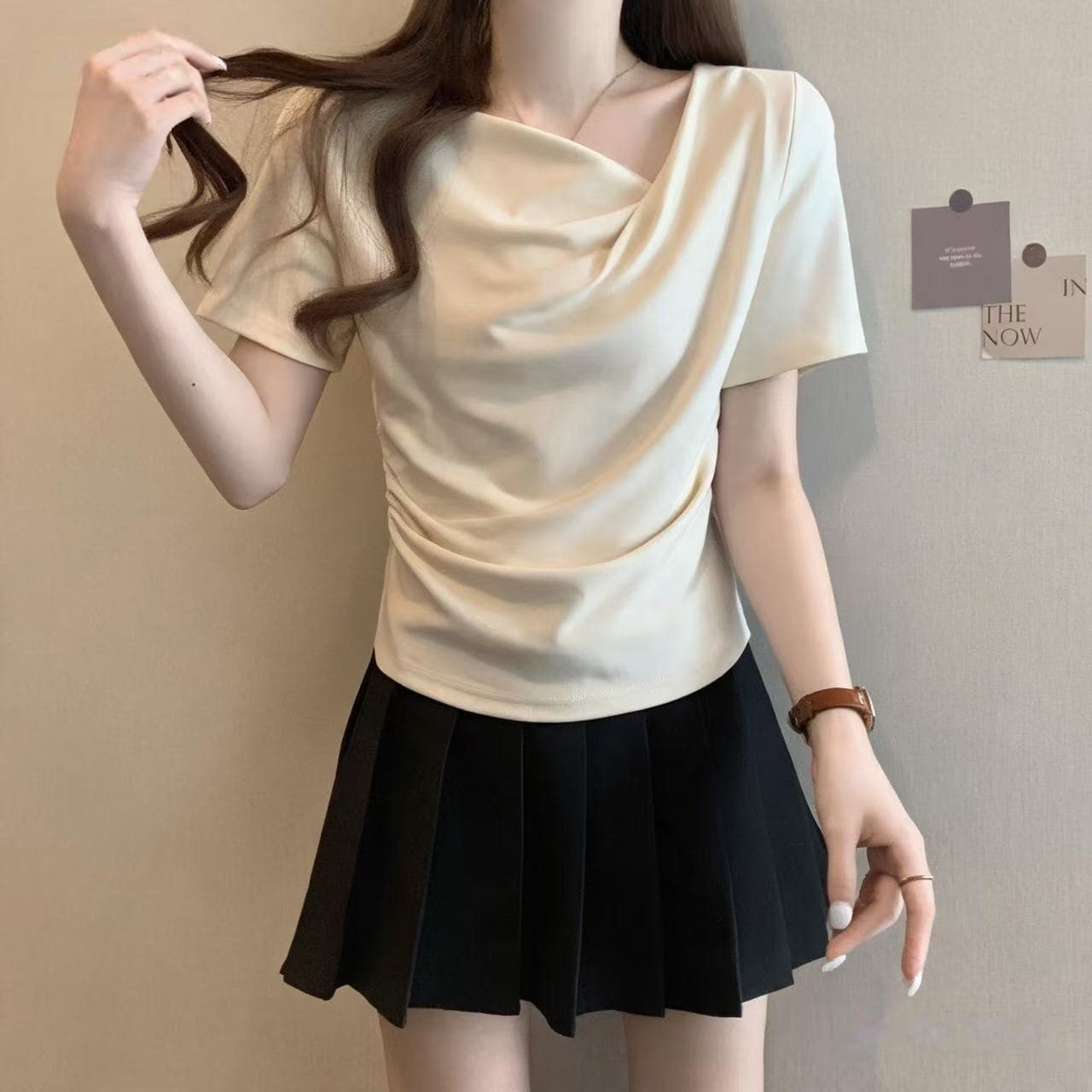 빅 사이즈 여성 의류 여름 새로운 순수한 욕망 바람 비스듬한 칼라 오프숄더 티셔츠 작은 대중 루즈핏 디자인 센스 반팔 다용도 맨위 상세 이미지 2
