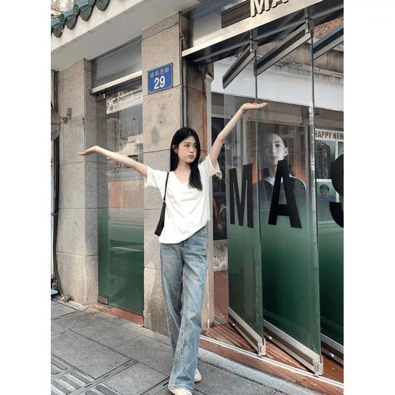 단색 V넥 긍정적 인 어깨 루즈핏 다용도 슬림해 보이는 반팔 여성 폭발 여름 드레스 연령 감소 캐주얼 티셔츠 맨위 상세 이미지 5