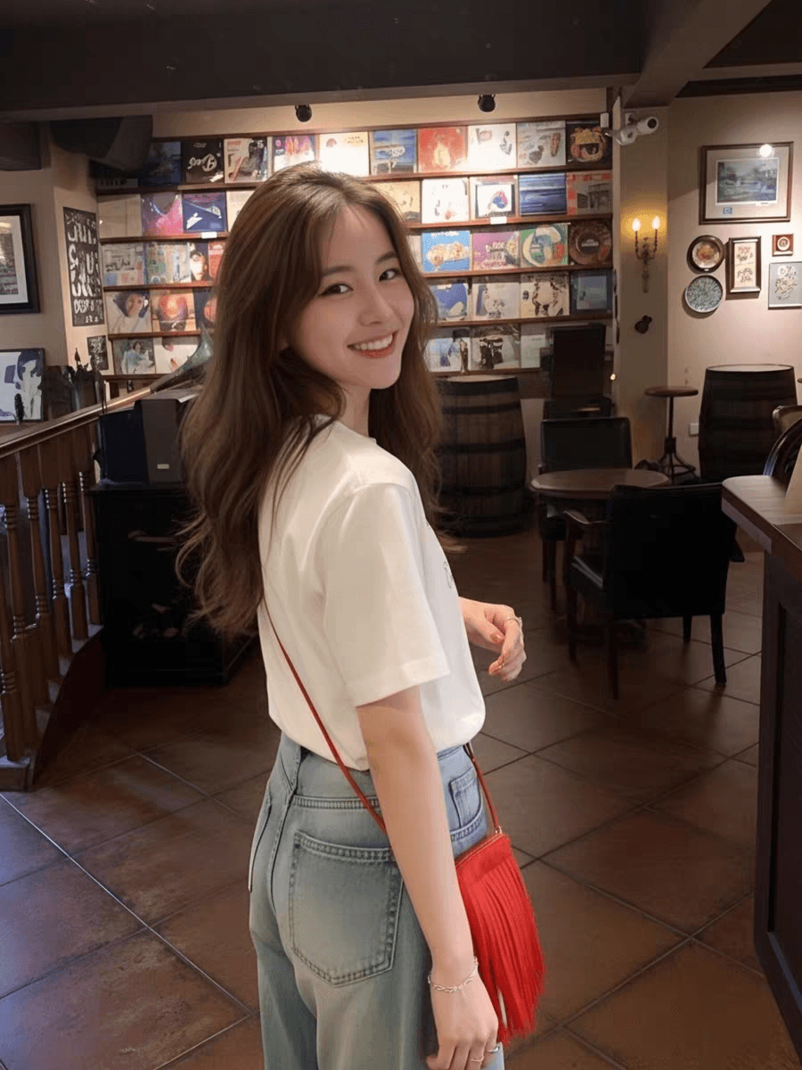 반팔 티셔츠 언더 코트 여성 인사이드 가져 가라. 고급 센스 2026 새로운 여름 루즈핏 슬림해 보이는 알파벳 프린트 셔츠 상세 이미지 6
