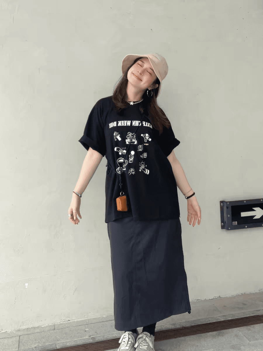 반팔 티셔츠 언더 코트 여성 인사이드 가져 가라. 고급 센스 2026 새로운 여름 루즈핏 슬림해 보이는 알파벳 프린트 셔츠 상세 이미지 4