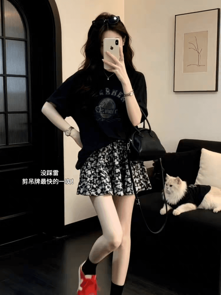 고급 센스 착용 가져 가라. Chic 라운드 넥 알파벳 프린트 순면 루즈핏 가을 어깨 반팔 티셔츠 여성 여름 검정색 맨위 이미지 2