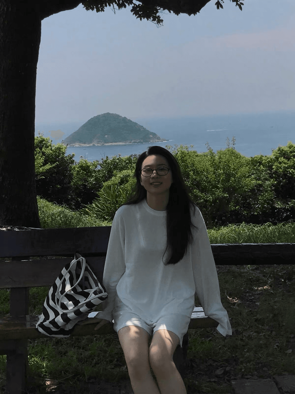 화이트 긴팔 티셔츠 여성 봄 가을 2026 새로운 아메리칸 루즈핏 느긋한 바람 인사이드 가져 가라. 기본 셔츠 맨위 상세 이미지 4
