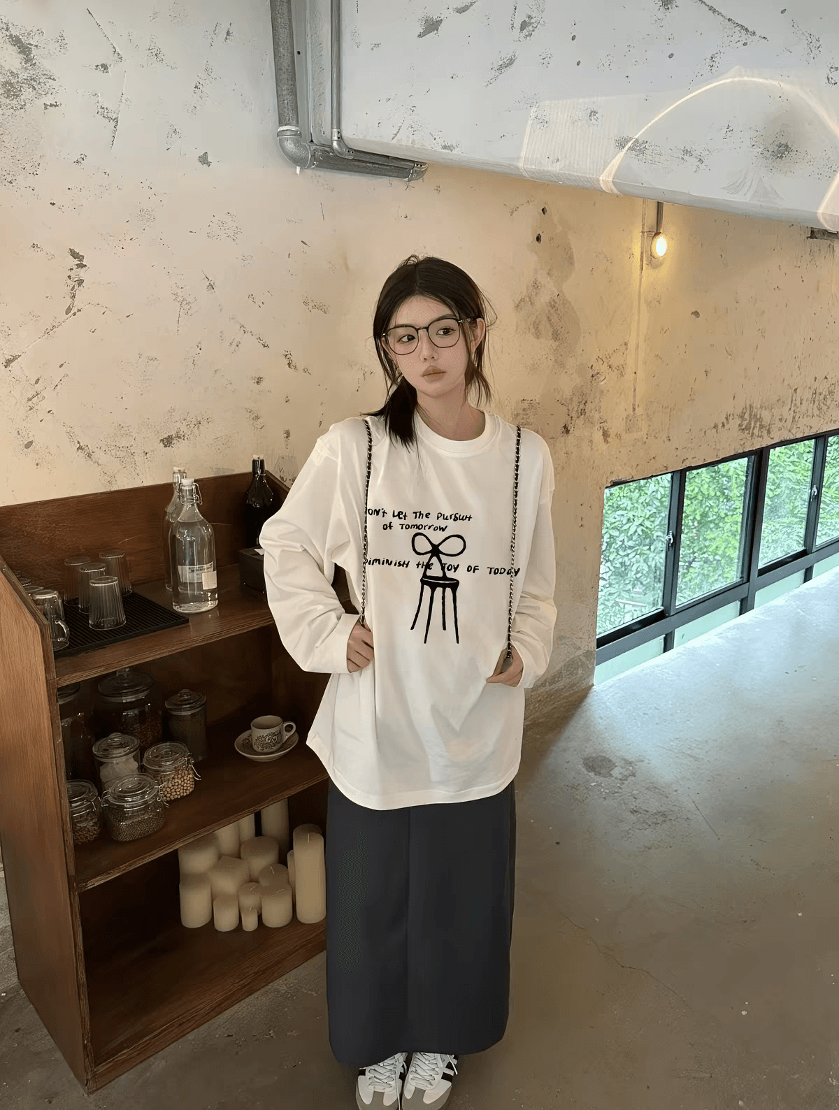 순면 이른 가을 한 부서 화이트 긴팔 티셔츠 여성 학원 스타일 작은 대중 루즈핏 슬림해 보이는 라운드 넥 기본 셔츠 ins 이미지 3
