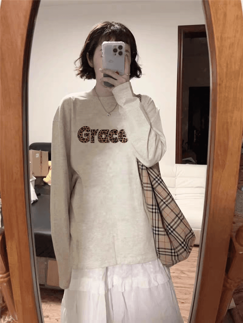 아메리칸 검정색 긴팔 티셔츠 여성 봄 가을 새로운 루즈핏 느긋한 바람 디자인 센스 작은 대중 ins 바람 기본 셔츠 맨위 상세 이미지 1