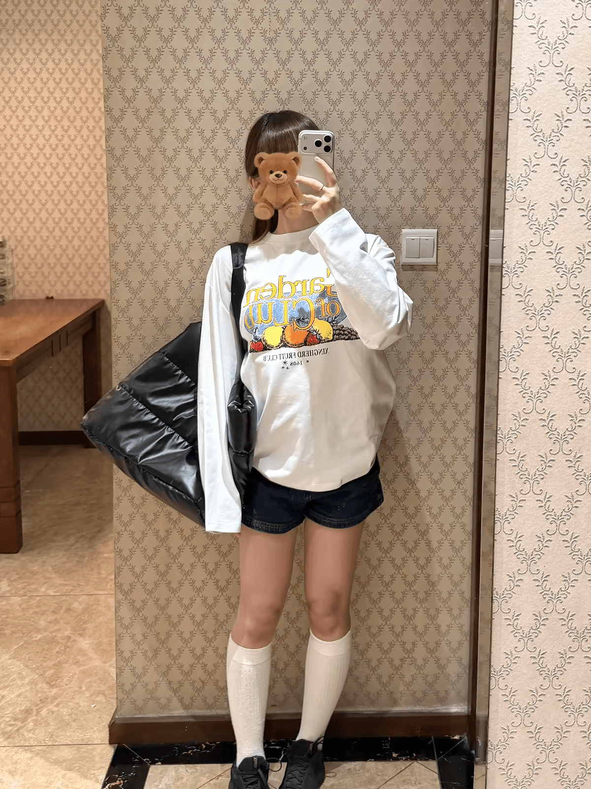 한 부서 알파벳 프린트 긴팔 티셔츠 여성 봄 루즈핏 느긋한 디자인 센스 다용도 캐주얼 맨위