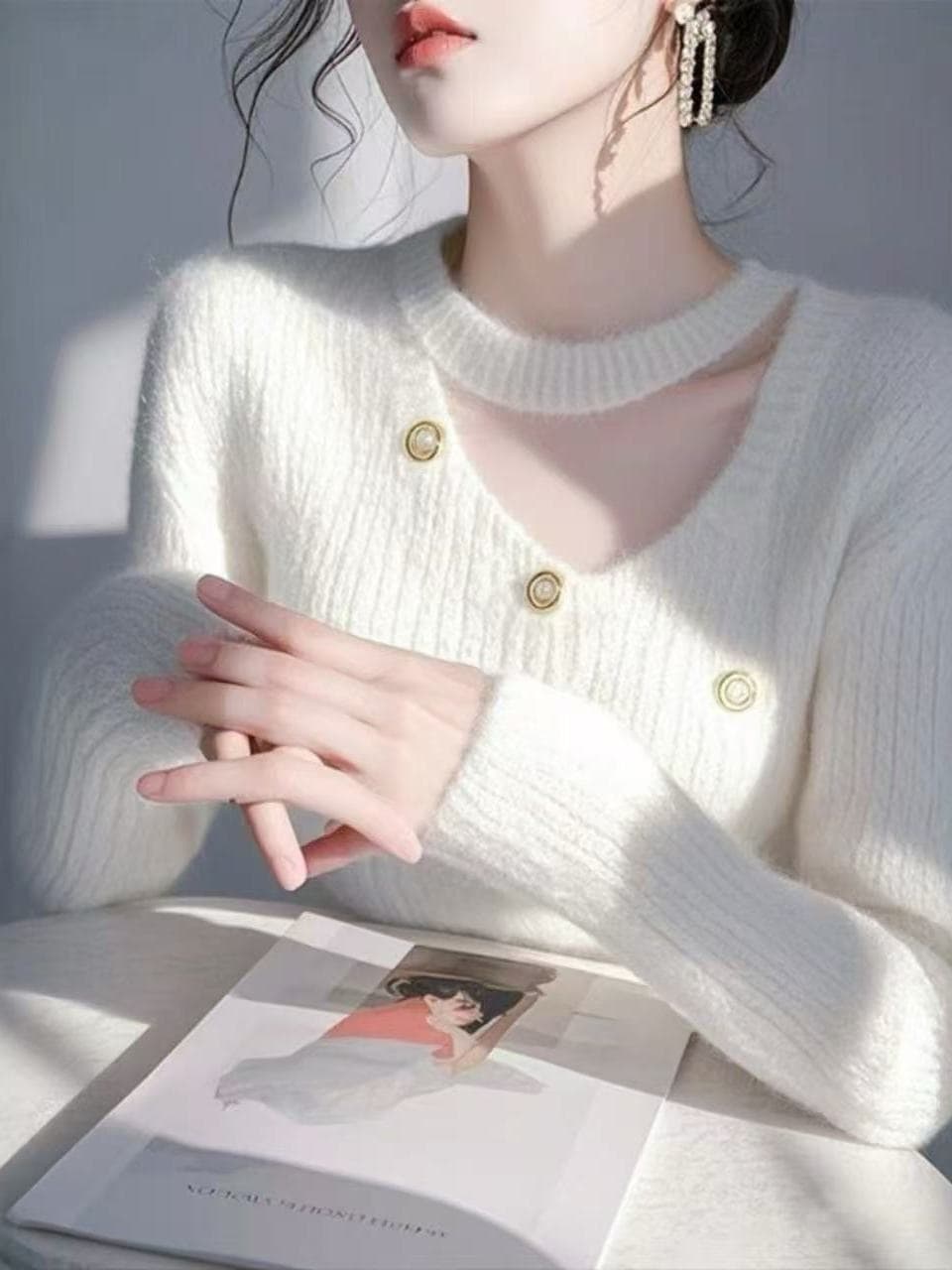 프랑스식 부드러운 화이트 행침 목 홀로우 아웃 긴팔 니트 스웨터 여성 2026 가을 새로운 몸매 가꾸기 슬림해 보이는 만나는 맨위 상세 이미지 1