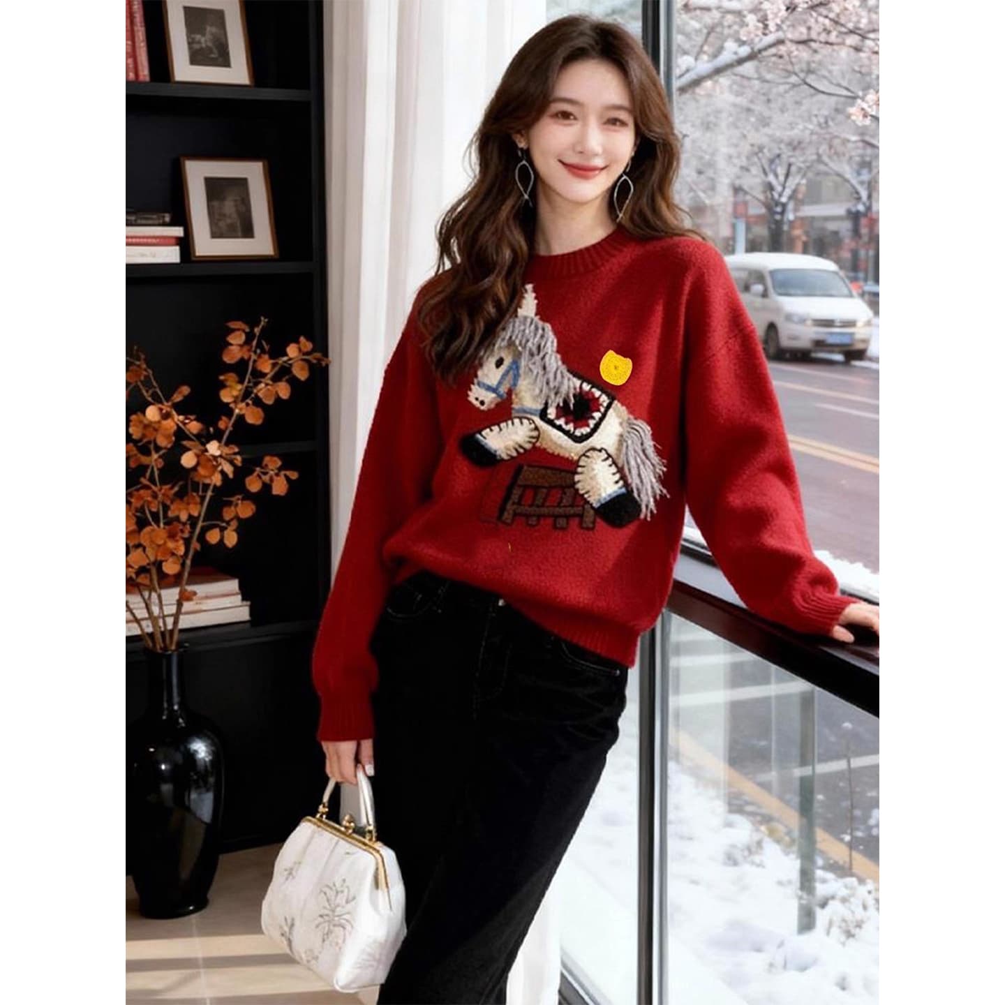 캐주얼 신년 빨간색 라운드 넥 풀오버 만화 작은 말 스웨터 여자 가을 겨울 두꺼운 느긋한 바람 니트 스웨터 맨위 이미지 3