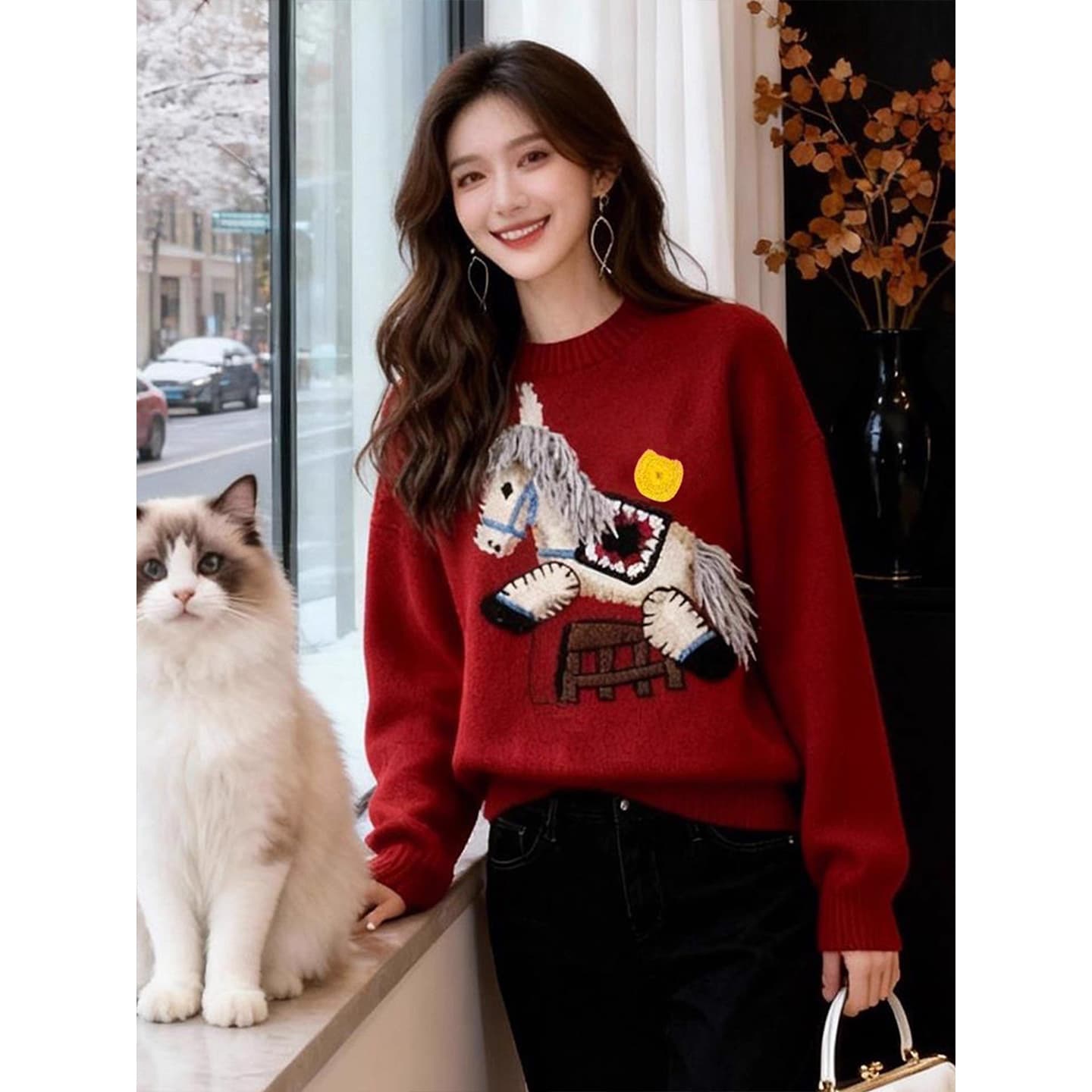 캐주얼 신년 빨간색 라운드 넥 풀오버 만화 작은 말 스웨터 여자 가을 겨울 두꺼운 느긋한 바람 니트 스웨터 맨위 상세 이미지 2