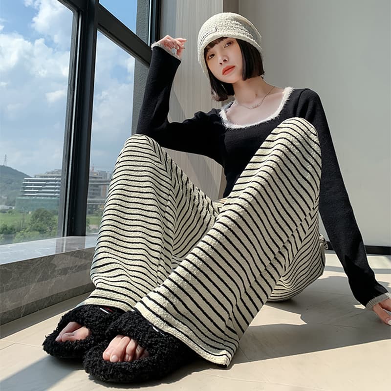 임산부 일반 흑백 줄무늬 수건 플러시 와이드 레그 팬츠 봄 가을 새로운 루즈핏 펌프 로프 운동 바지 캐주얼 바지 이미지 2