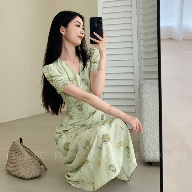 2026 여름 드레스 빅 사이즈 여성 의류 슬림해 보이는 부드러운 바람 V넥 롱 스커트 녹색 꽃무늬 드레스 이미지 3