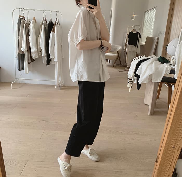 여름 드레스 새로운 빅 사이즈 여성 의류 불규칙 주름 셔츠 루즈핏 미니멀리즘 작은 대중 디자인 센스 반팔 맨위 상세 이미지 9