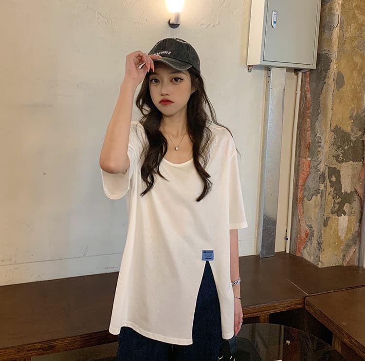 실사 여름 새로운 빅 사이즈 여성 의류 라운드 넥 단색 트임 루즈핏 순면 반팔 티셔츠 m-4xl200 근 상세 이미지 9