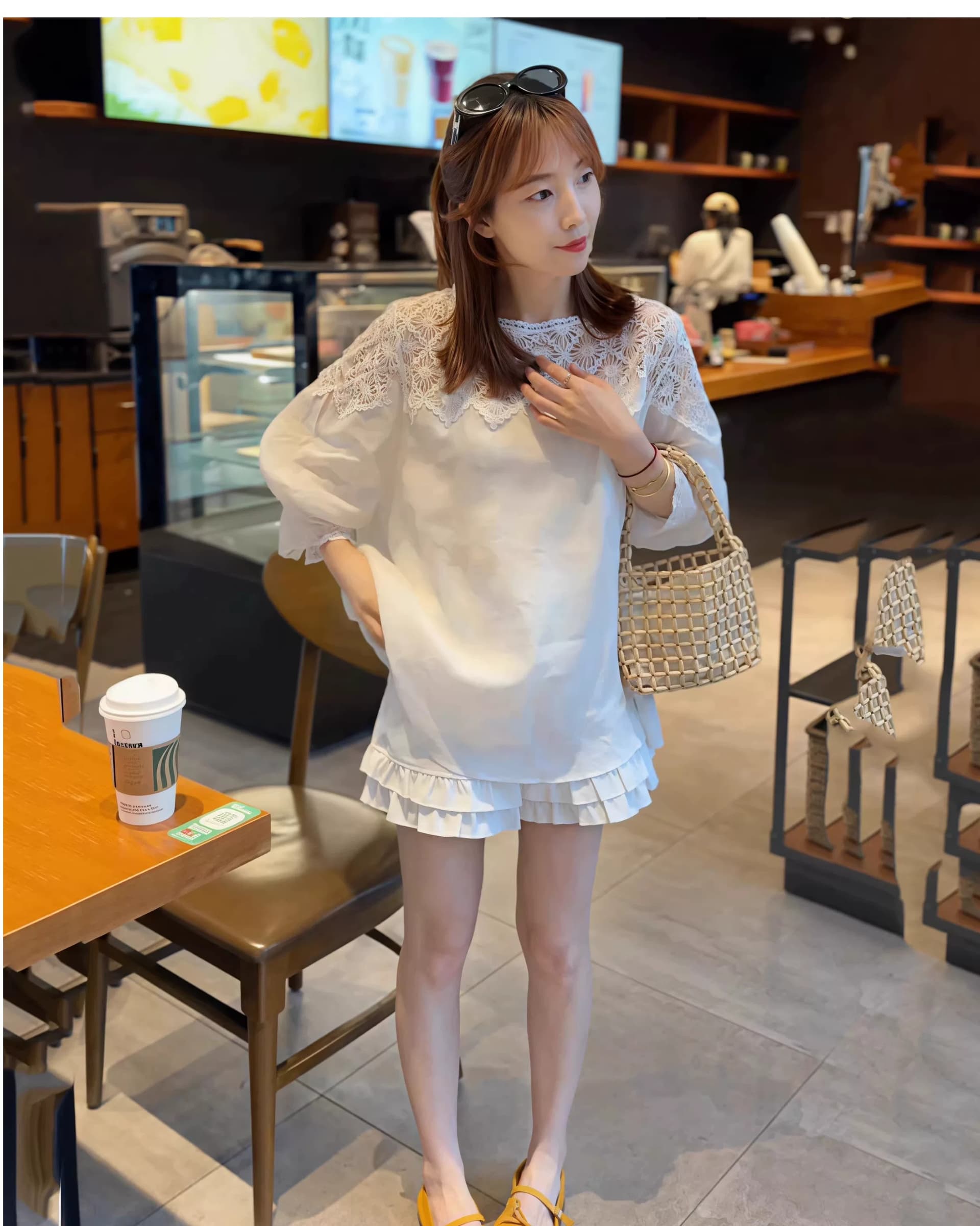 새로운 여름 화이트 레이스 홀로우 아웃 패치워크 반소매 여성 셔츠 빅 사이즈 지방 mm 그레이트 봐. 의류 상세 이미지 3