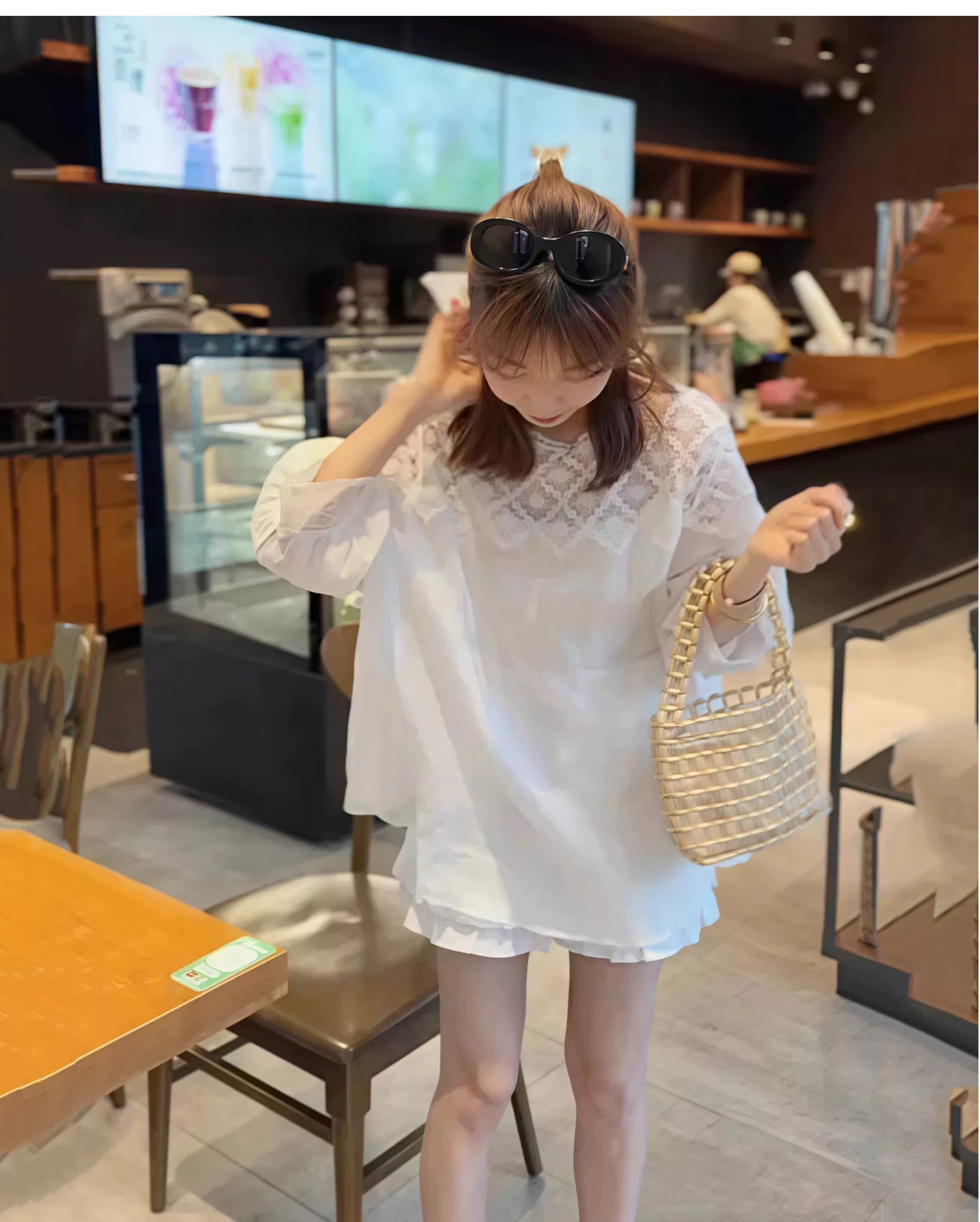 새로운 여름 화이트 레이스 홀로우 아웃 패치워크 반소매 여성 셔츠 빅 사이즈 지방 mm 그레이트 봐. 의류 상세 이미지 5