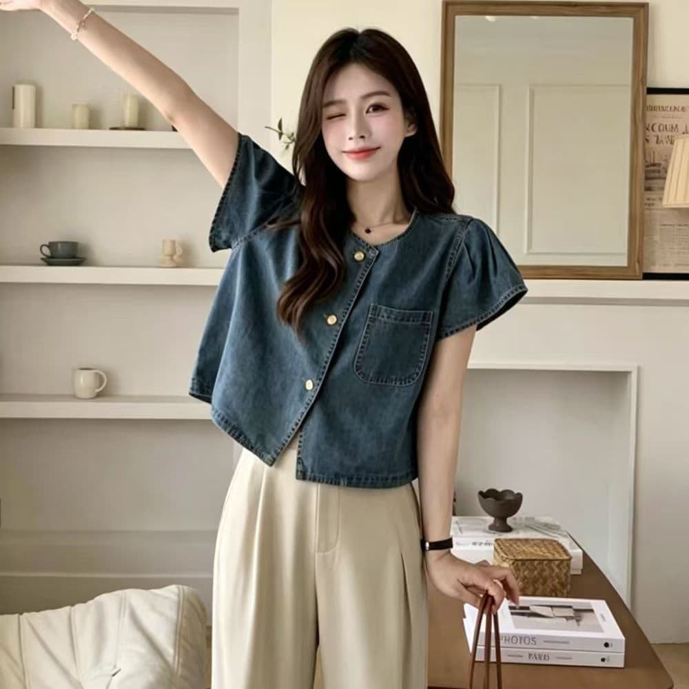 여름 새로운 출퇴근 레트로 라운드 넥 싱글 줄 버튼 데님 셔츠 한국 스타일 루즈핏 반팔 주머니 맨위 트렌디 상세 이미지 3