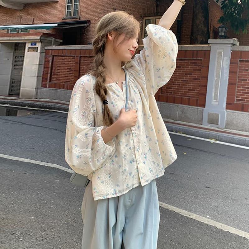 가을 의상 새로운 프랑스식 달콤함 거품 소매 꽃무늬 쉬폰 셔츠 부드러운 바람 레이스 자수 태양 보호 셔츠 이미지 2
