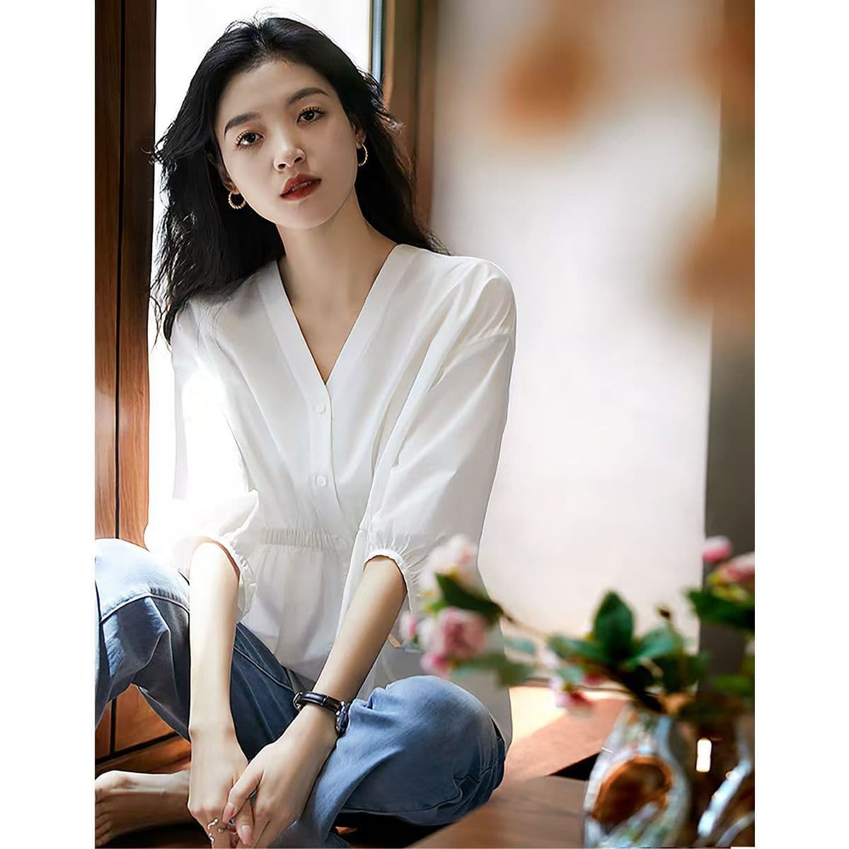 빅 사이즈 여성 의류 통통한 여동생 여름 지방 사람들 셔츠 표지 배 V넥 인형 셔츠 연령 감소 디자인 센스 허리 수축 셔츠 상세 이미지 4