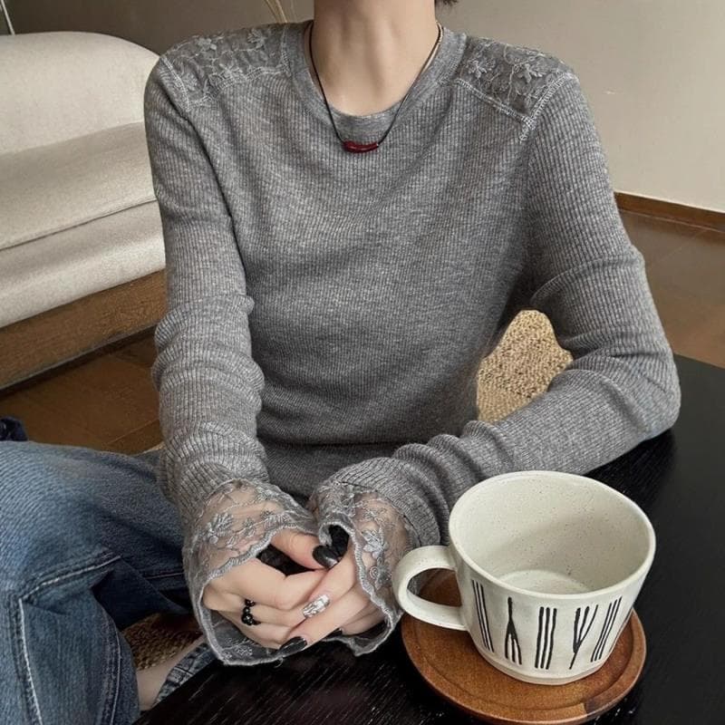 레이스 조각 마이크로 나팔 소매 인사이드 가져 가라. 기본 셔츠 여성 가을과 겨울 수 있습니다. 외출용 티셔츠 외국 가스 패션 긴팔 맨위