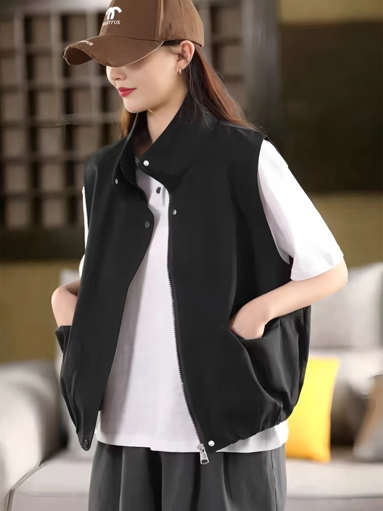 워크웨어 바람 스탠드 칼라 지퍼 조끼 여자 봄 2026 새로운 루즈핏 얇은 스타일 스택 착용 민소매 조끼 어깨 재킷 이미지 2