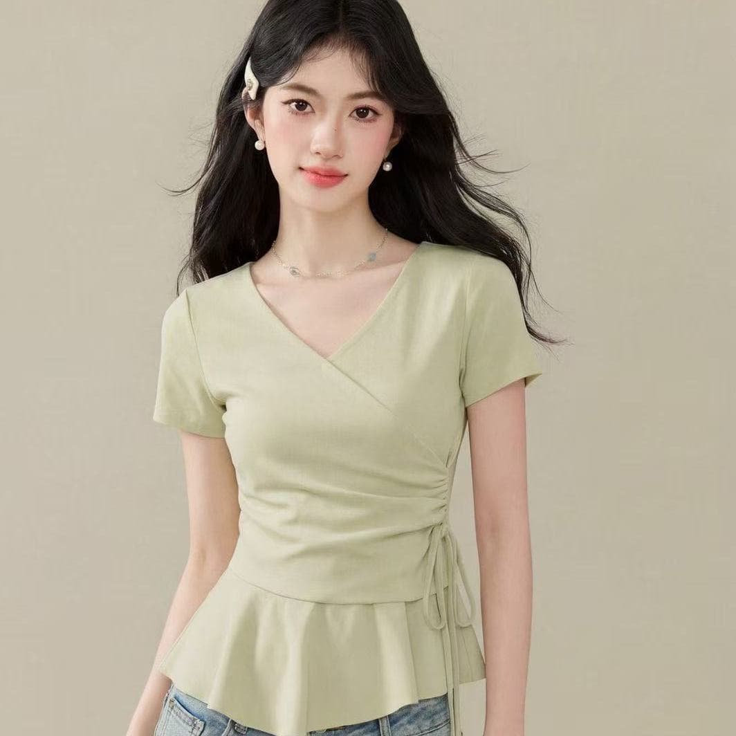 디자인 센스 작은 대중 다용도 반팔 티셔츠 여성 여름 품격 슬림해 보이는 허리 수축 작은 셔츠 외국 가스 몸매 가꾸기 불규칙 맨위