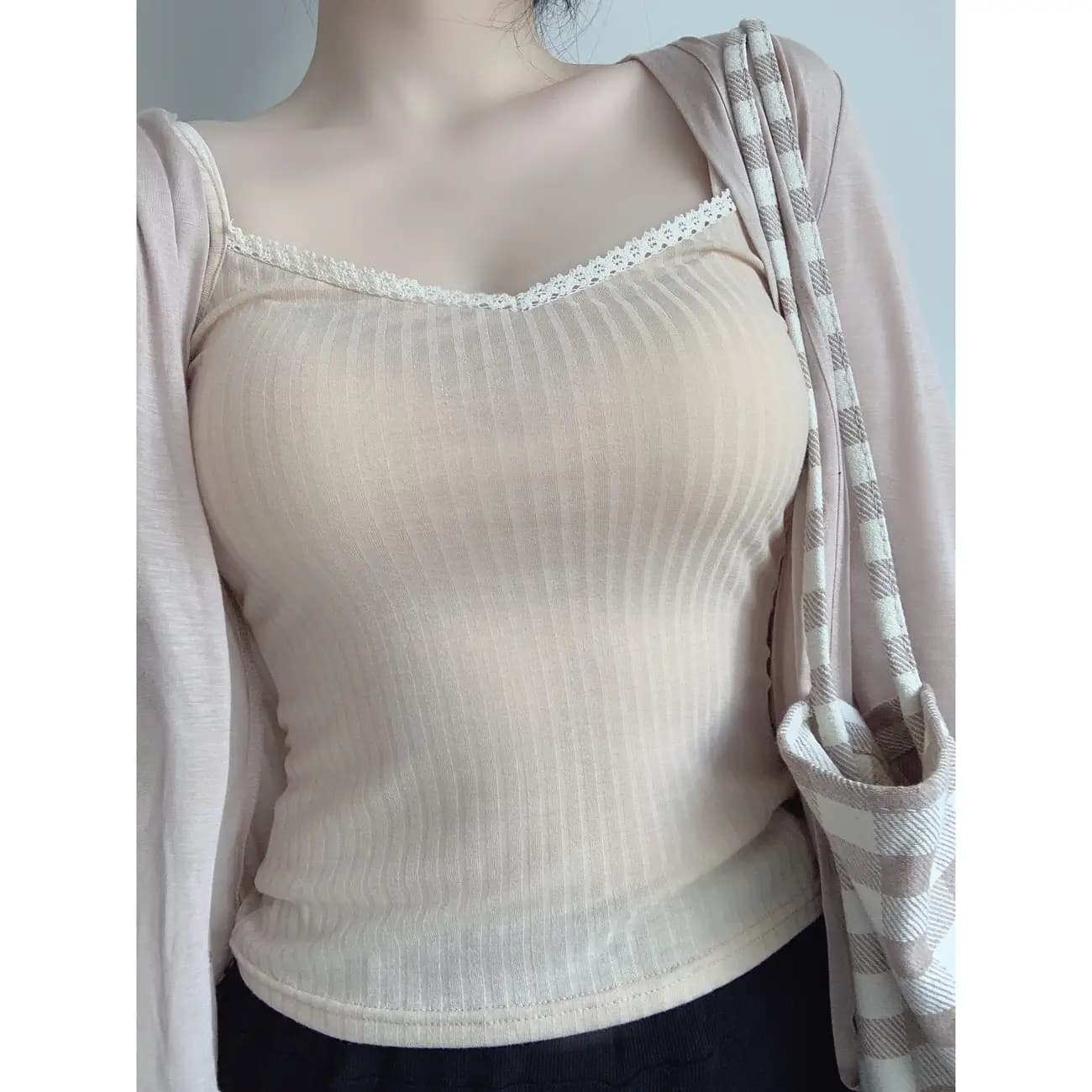 얇고 가벼운 만나는 섹시함 인사이드 가져 가라. 레트로 항구 바람 슬립 단색 섹시함 다용도 레이스 좋은 캐미솔 여성 셔츠 이미지 5