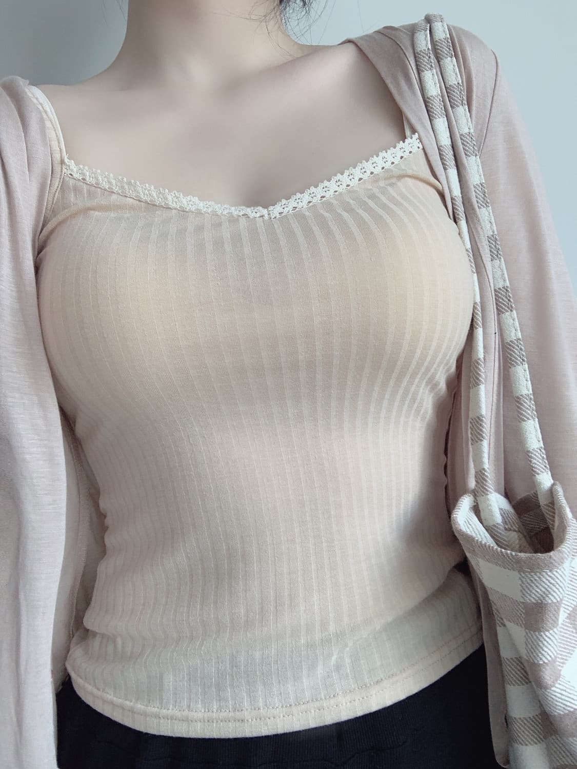 얇고 가벼운 만나는 섹시함 인사이드 가져 가라. 레트로 항구 바람 슬립 단색 섹시함 다용도 레이스 좋은 캐미솔 여성 셔츠 상세 이미지 4