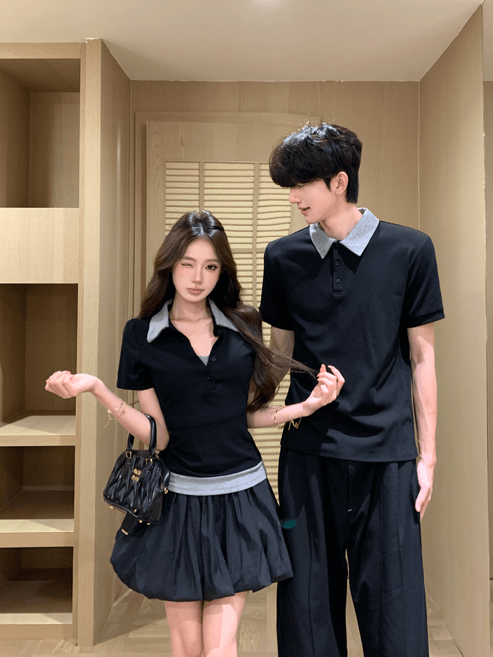 실사 커플룩 여름 새로운 학원 스타일 여성 POLO 셔츠 페이크 레이어드 꽃밭 치마 세트 남자 학생 클래스 서비스 트렌디 이미지 2